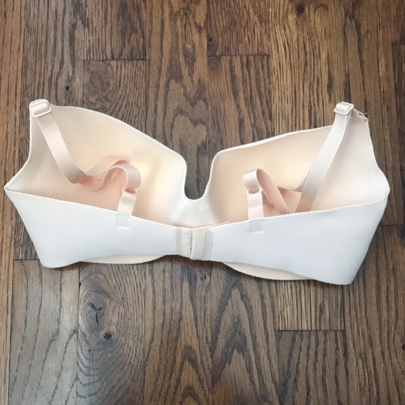 New Felina lingerie nude bra-Underwire with memory foam, lightly padded - 32D - Picture 3 of 8